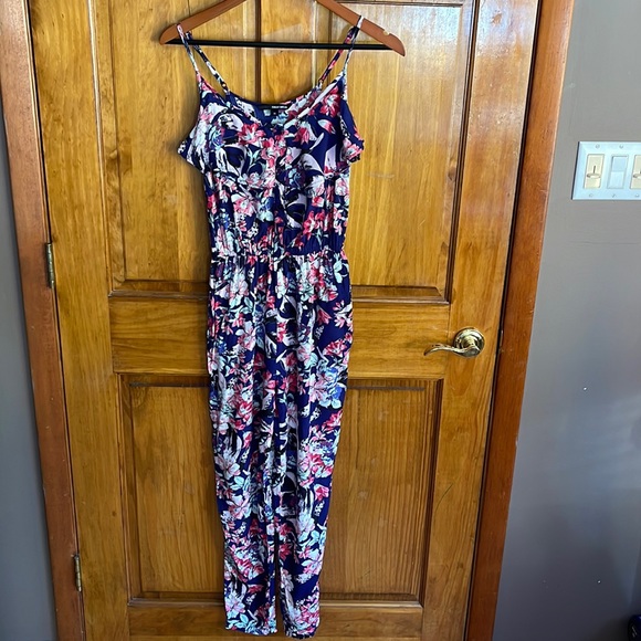 Tally Weijl Floral Jumpsuit- Size Small🌷💓🌹 - Picture 7 of 9